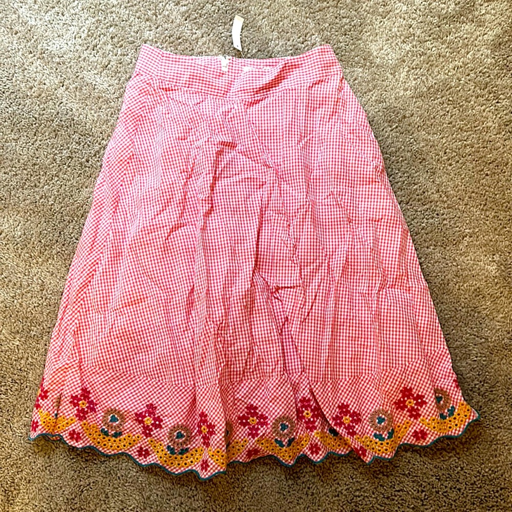 Madewell red gingham skirt with flower embroidery